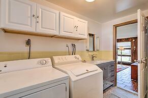 Rhode Island Oceanview Retreat: Walk to Shore!