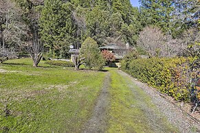 Woodsy Willow Creek Getaway w/ Pool & Deck!