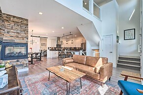 Spacious Old Town North Home w/ Rooftop Deck!