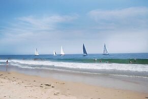 Bright Narragansett Beach Escape w/ Deck & Yard!