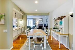 Hilton Head Resort Condo w/ Pool Access!