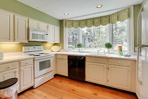 Hilton Head Resort Condo w/ Pool Access!