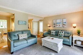 Hilton Head Resort Condo w/ Pool Access!