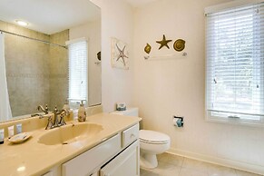 Hilton Head Resort Condo w/ Pool Access!