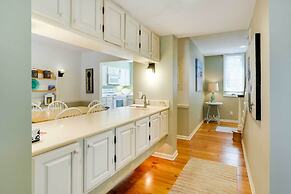 Hilton Head Resort Condo w/ Pool Access!