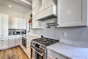 Spacious Portland Home: Walk Downtown!