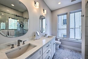 Spacious Portland Home: Walk Downtown!