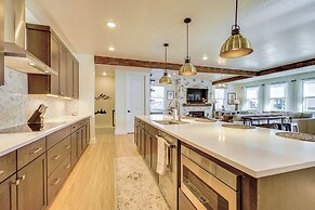 Stunning Home w/ Hot Tub Near Park City Skiing!