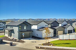 Stunning Home w/ Hot Tub Near Park City Skiing!