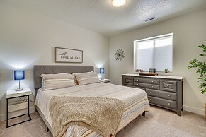 Stunning Home w/ Hot Tub Near Park City Skiing!