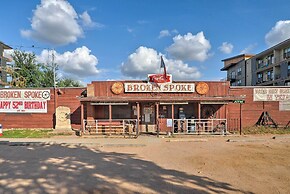 Pool & Hot Tub: Ideally Located 'austin Oasis'