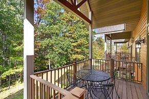 Gull Lake All-season Getaway w/ Private Deck