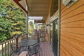 Gull Lake All-season Getaway w/ Private Deck