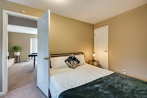 Serene Pocono Pines Home: 2 Mi to Lake Naomi Beach