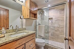 The Chelsea Condo w/ Hot Tub & Pool Access!