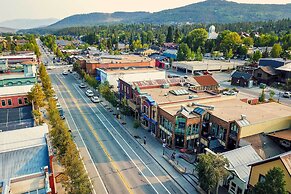 The Chelsea Condo w/ Hot Tub & Pool Access!