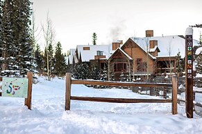 The Chelsea Condo w/ Hot Tub & Pool Access!