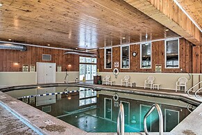 Cozy Bartlett Condo w/ Deck & Resort Amenities!
