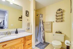 Cozy Bartlett Condo w/ Deck & Resort Amenities!