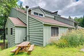 Cozy Bartlett Condo w/ Deck & Resort Amenities!