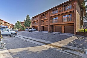 Bright Colorado Townhome: Walk to Dillon Reservoir