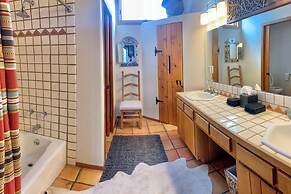 Santa Fe Sanctuary With Views at Every Turn