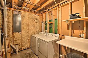 Spacious Ski-in/out Black Mountain Home w/ Deck!