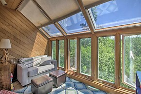 Spacious Ski-in/out Black Mountain Home w/ Deck!