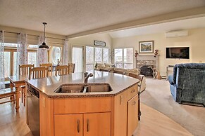 Spacious Ski-in/out Black Mountain Home w/ Deck!