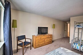 Spacious Ski-in/out Black Mountain Home w/ Deck!