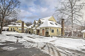 Spacious Ski-in/out Black Mountain Home w/ Deck!