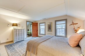 Manchester Center Home w/ Green Mtn Views!