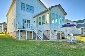 Waterfront Oasis On Tims Ford Lake: Pool/kayak!