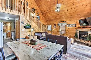 3 Mi to Gatlinburg: Cabin w/ Deck & Pool Table!
