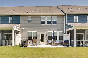 Townhome in Bishops Landing - 5 Miles to Beach!