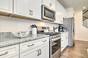 5 Mi to Bethany Beach: Modern Gem w/ Pool Access!