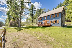 Exquisite Cabin w/ Deck & Fire Pit, 10 Mi to Lake