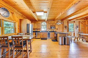 Exquisite Cabin w/ Deck & Fire Pit, 10 Mi to Lake