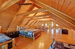 Athol Cabin w/ Deck & Fire Pit, 10 Mi to Lake