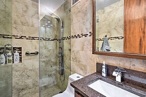 Loiza Condo w/ Rooftop Patio - Walk to Beach!