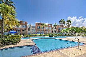 Loiza Condo w/ Rooftop Patio - Walk to Beach!