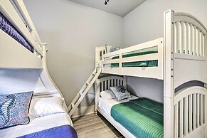 ~ 1 Mi to Pier, Fishing & Beaches: Galveston Home!