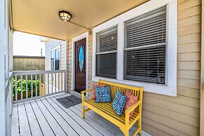 ~ 1 Mi to Pier, Fishing & Beaches: Galveston Home!