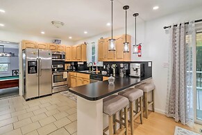 Game Room & Yard: Family Paradise in Pocono Summit