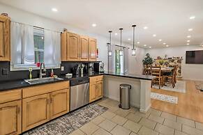 Game Room & Yard: Family Paradise in Pocono Summit