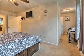 Jacuzzi & Resort Amenities: Tobyhanna Family Home!