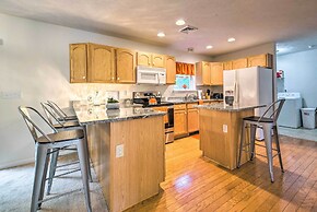 Jacuzzi & Resort Amenities: Tobyhanna Family Home!