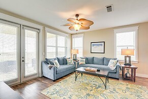 'driftwood' Galveston Resort Escape w/ Deck & View