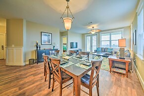 'driftwood' Galveston Resort Escape w/ Deck & View