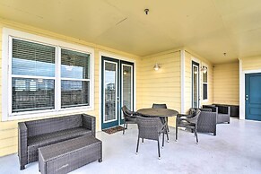 'driftwood' Galveston Resort Escape w/ Deck & View